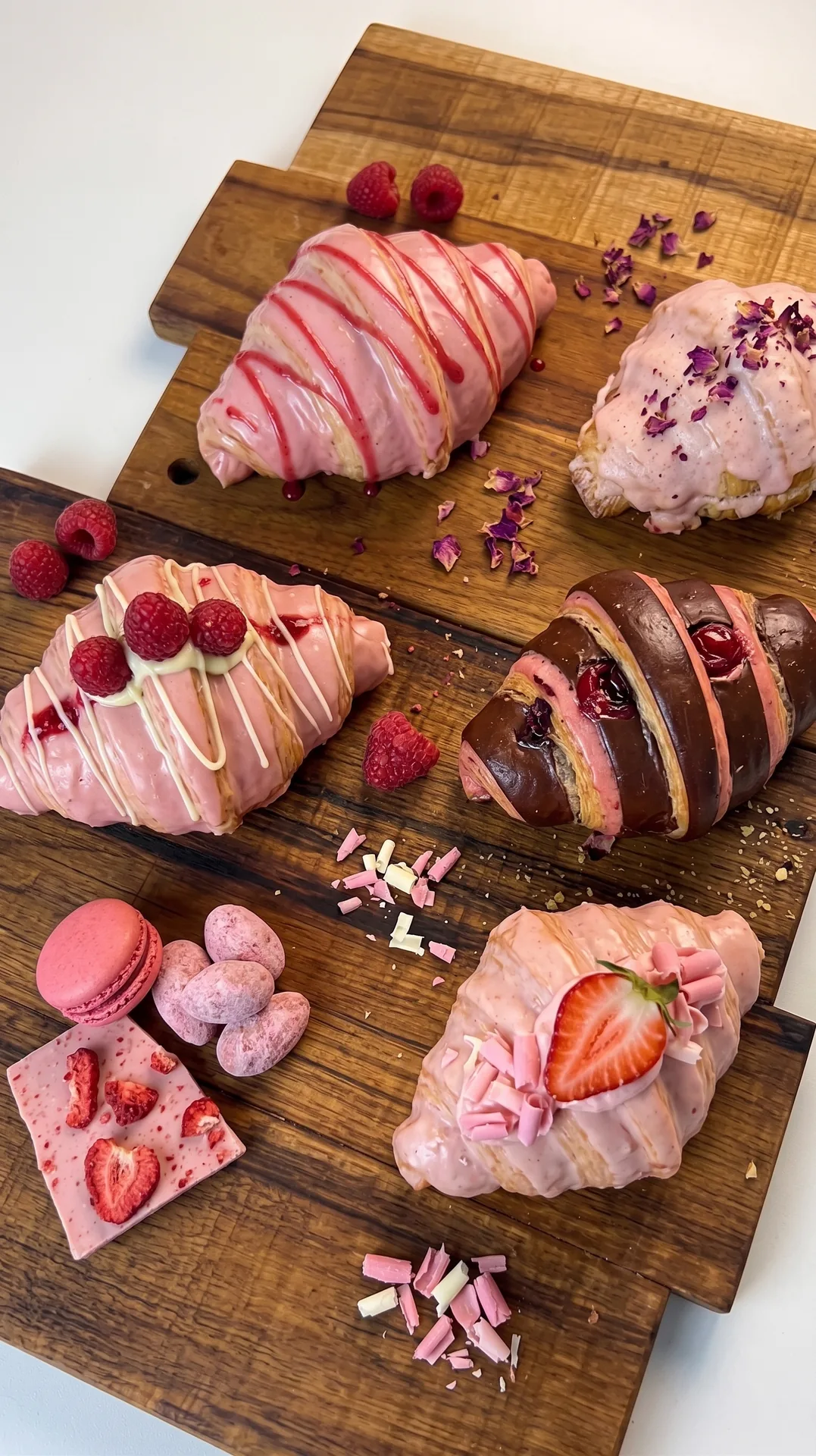 Croissant Sensação (Chocolate com Morango) — ao forno congelado